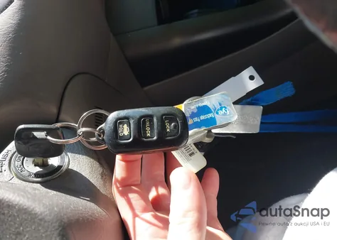 2005 Toyota Camry Le из США, поврежденный, VIN 4T1BE32K65U629722